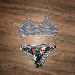 Ladies reversible bikini (NWOT)